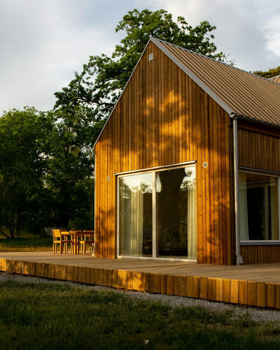 Lakeview Residence